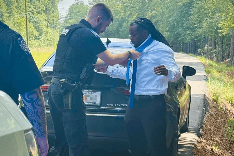 Deputy’s Compassionate Act During Traffic Stop Captures Hearts Online